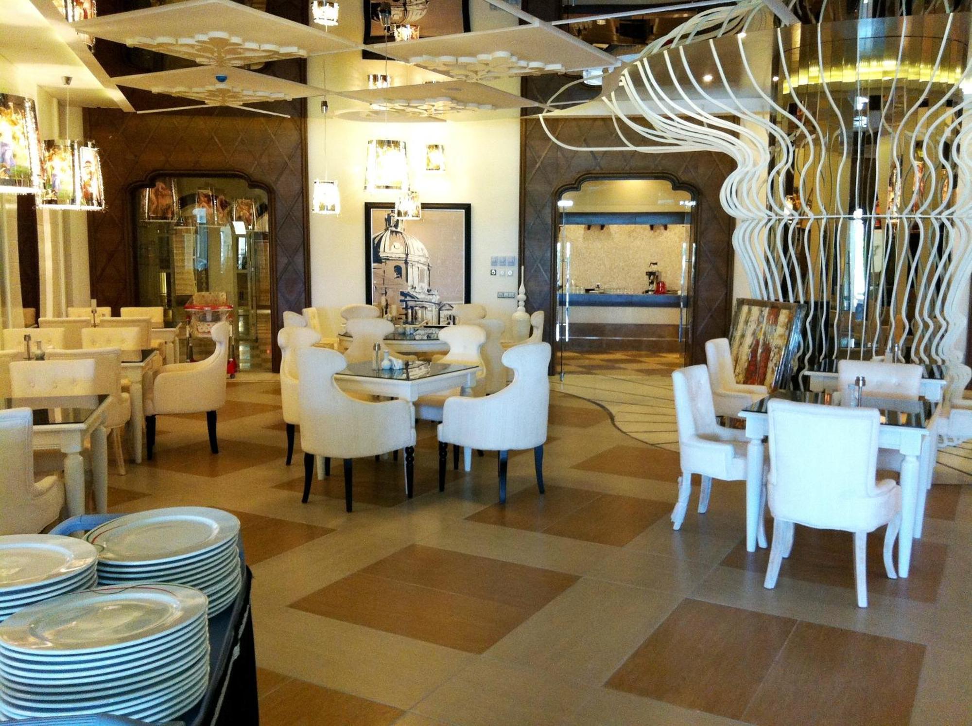 Station touristique Delphin Imperial Lara 5*